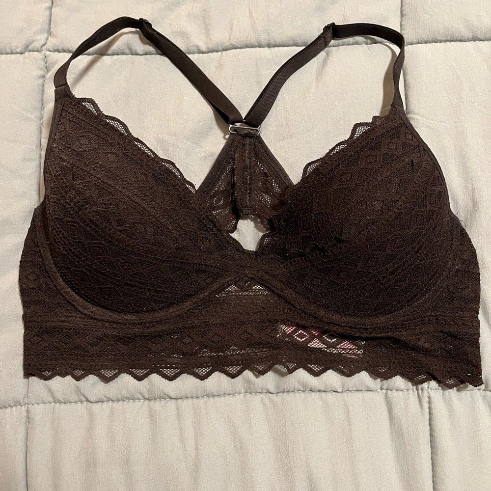 PINK- Lace Bralette in black
Medium